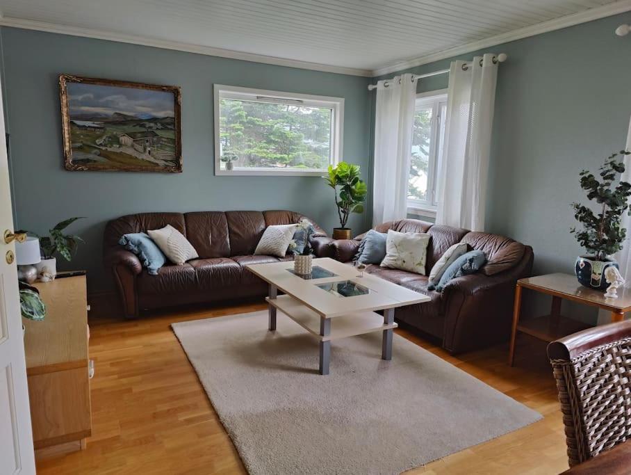 Вилла Cozy Family House Тромсё Экстерьер фото